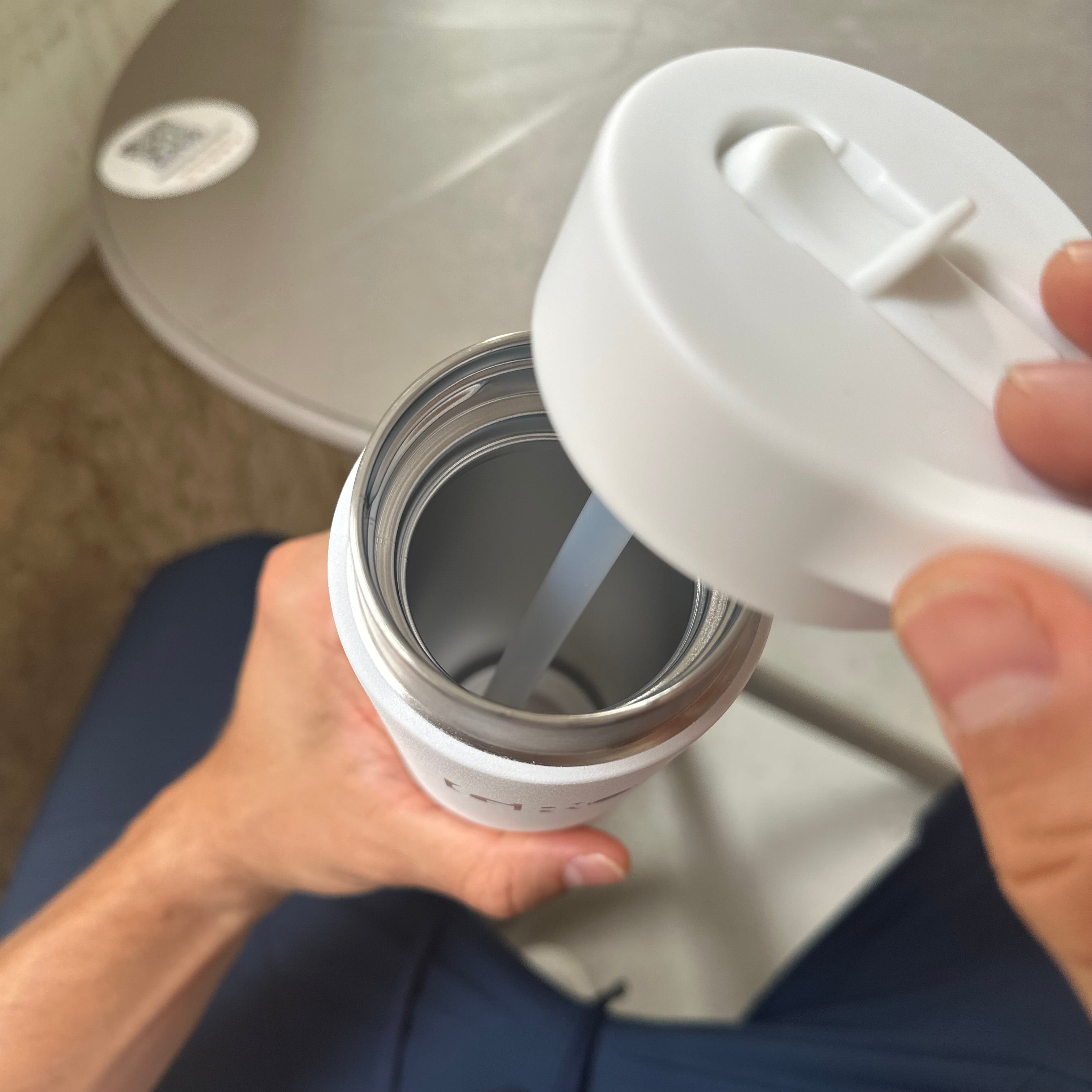 White Bottle - 20oz Insulated stainless steel