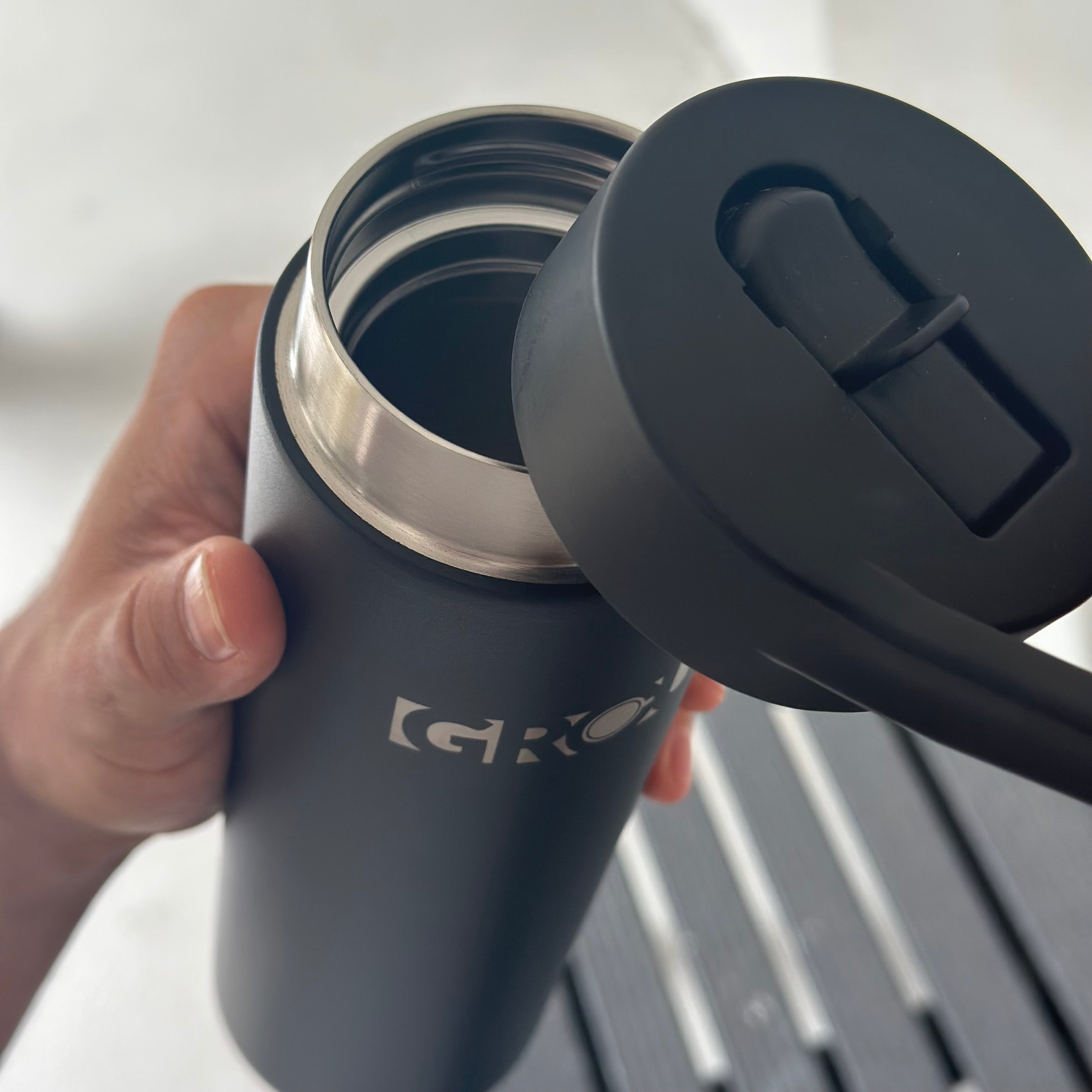 Black Traveler Bottle - 20oz