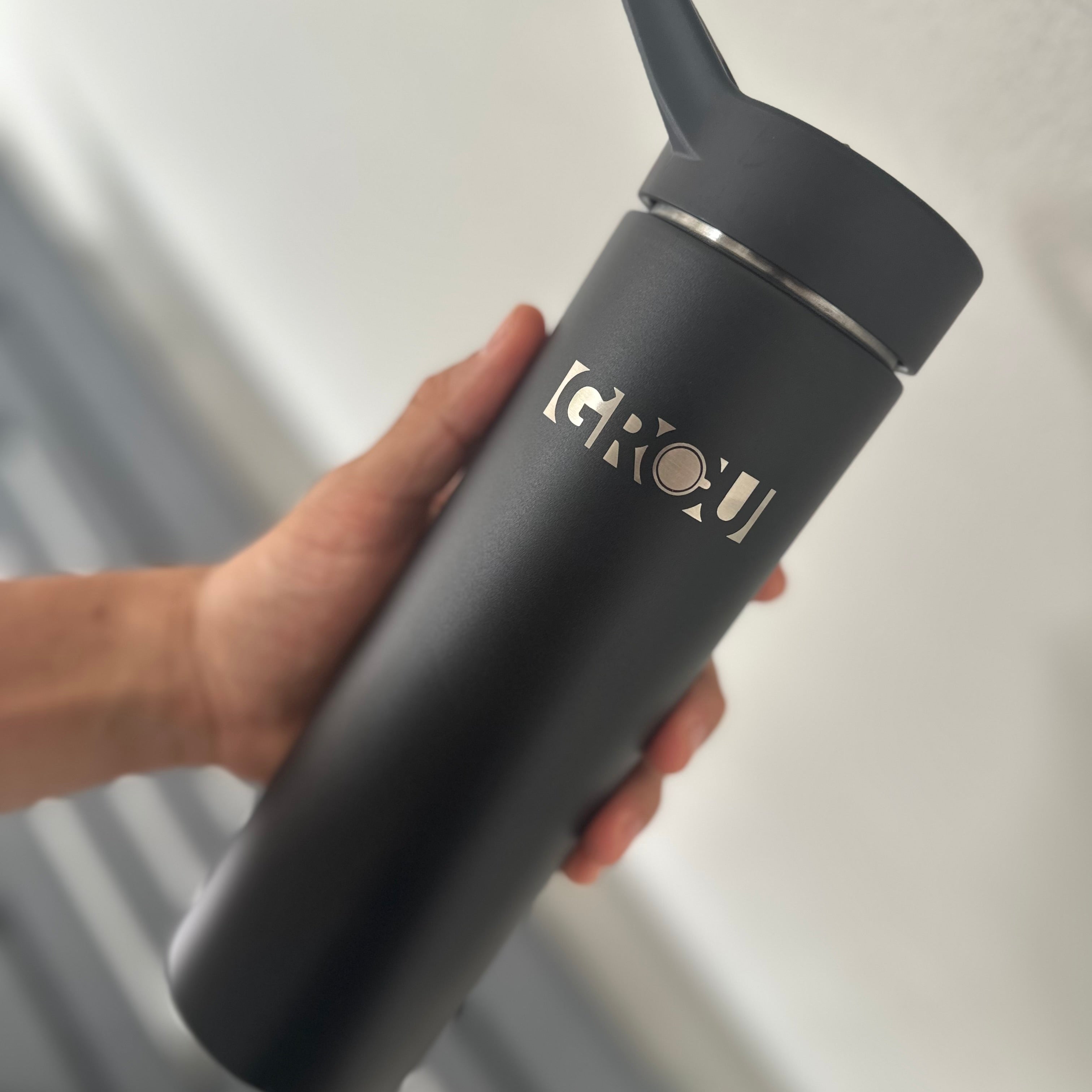 Black Traveler Bottle - 20oz